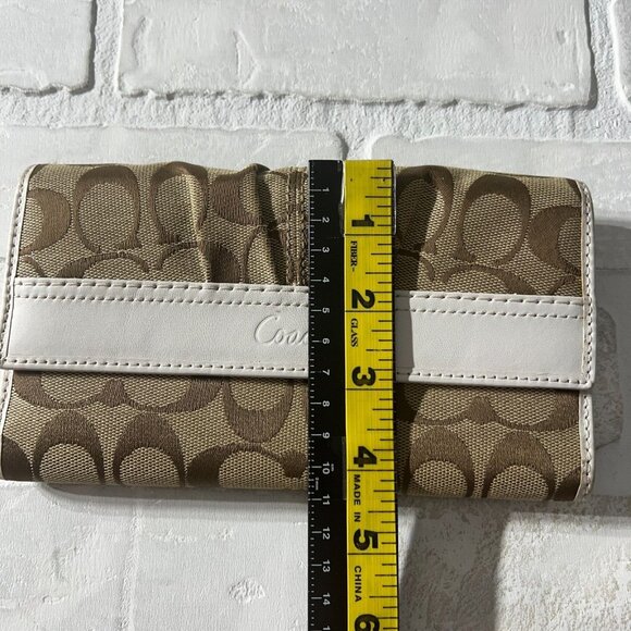 Coach Wallet Beige White Signature C Canvas Leather Tri-Fold Zip Snap Card Slots - Picture 3 of 11